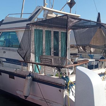 Encantador Barco En Barcelona Sant Adria de Besos Eksteriør bilde