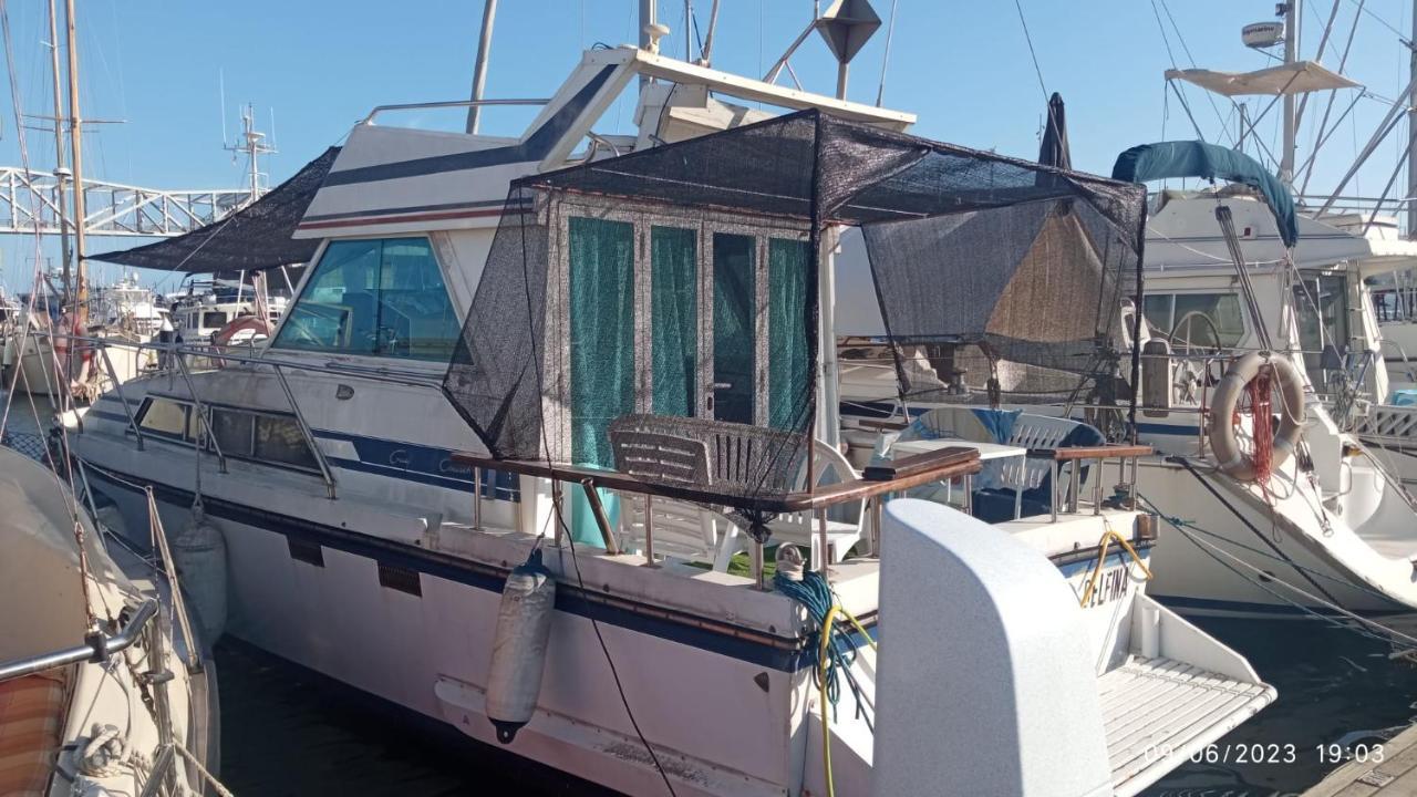 Encantador Barco En Barcelona Sant Adria de Besos Eksteriør bilde